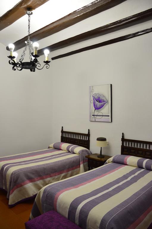 Hostal De Montana La Casa Grande Hotel Nogueruelas Bilik gambar