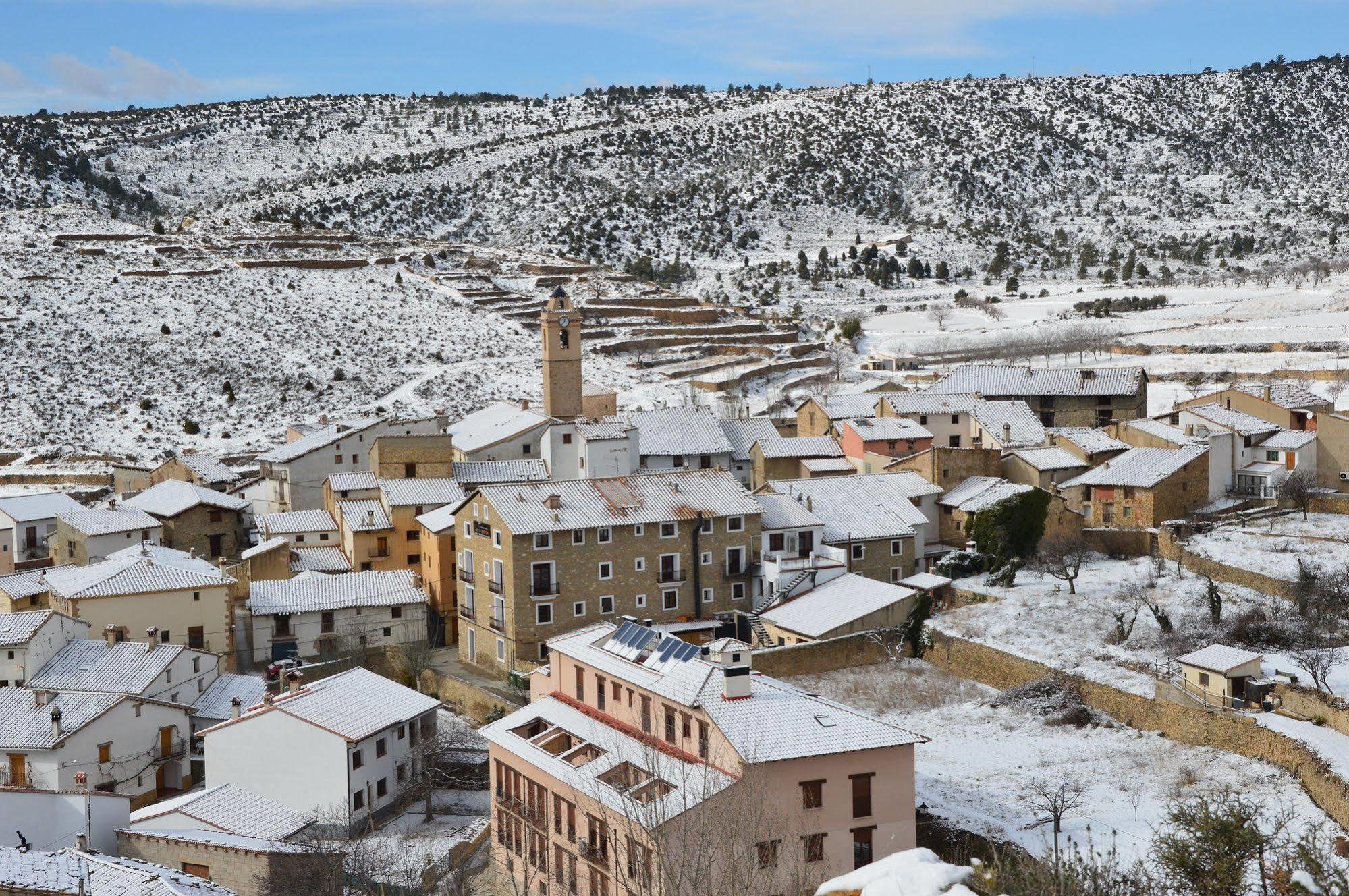 Hostal De Montana La Casa Grande Nogueruelas Luaran gambar
